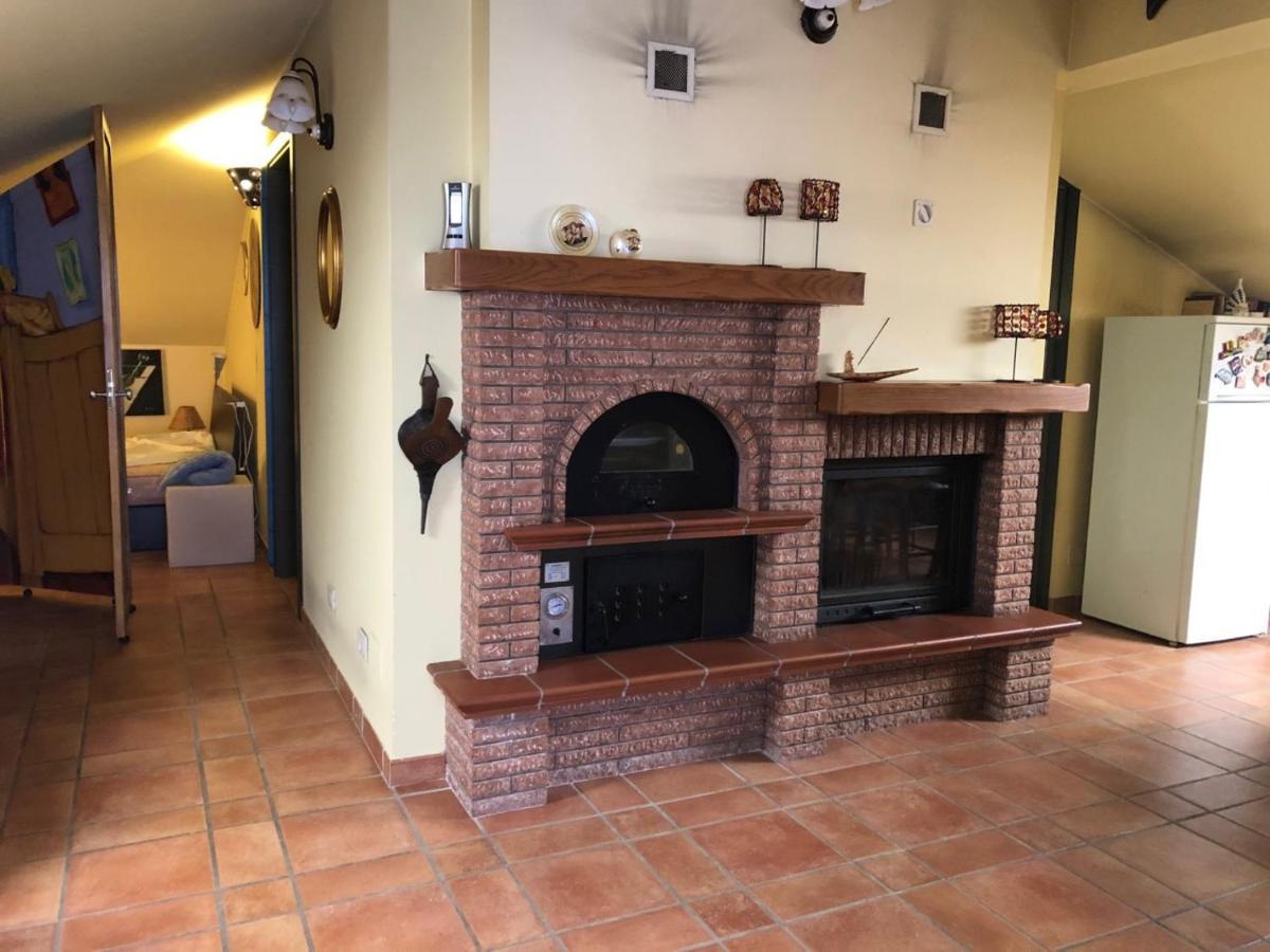 Un Tetto Per 2 Apartment Sant'Elpidio a Mare Bagian luar foto